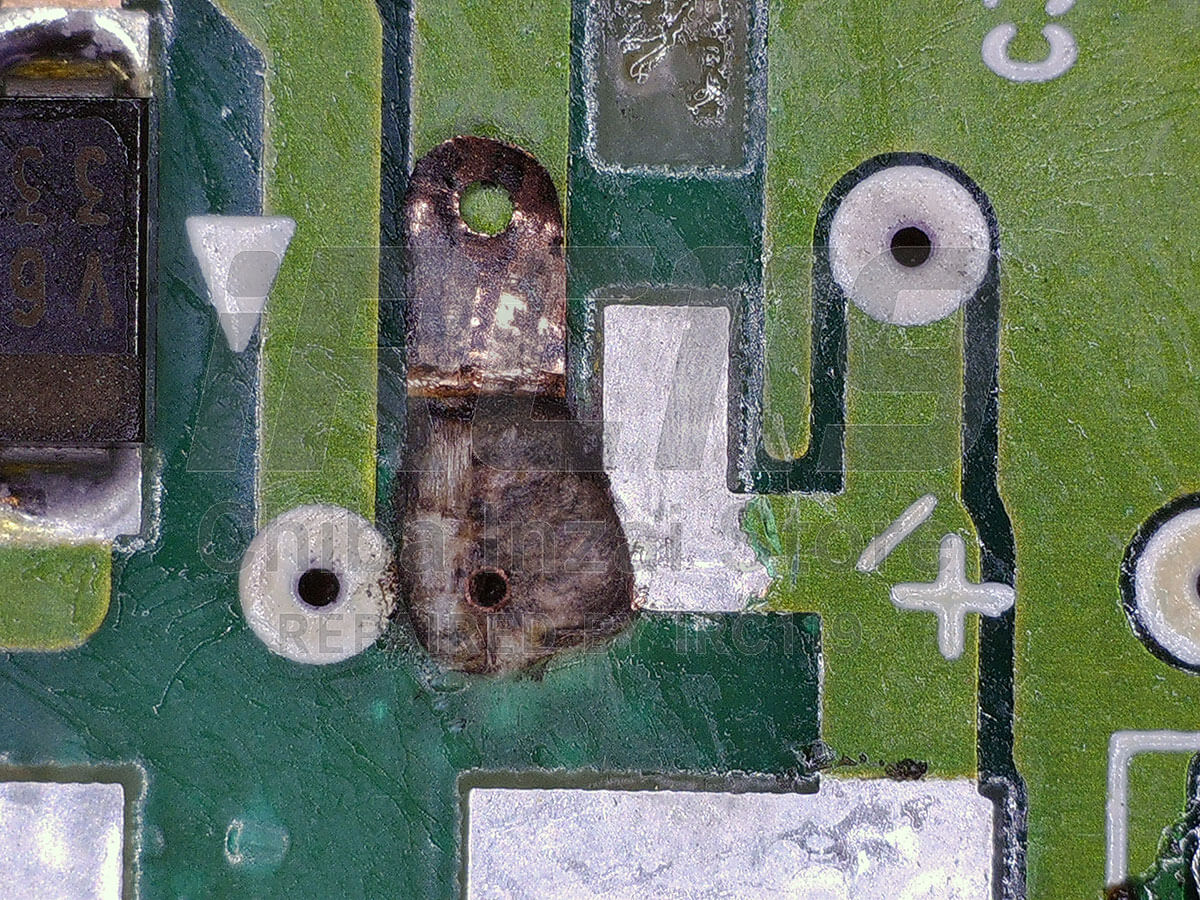 炭化部分の切削作業